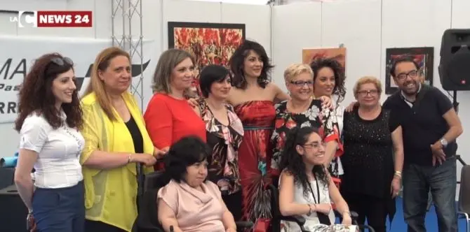 Motorshow, il coraggio delle donne: «Basta discriminazioni, la disabilità non è un limite»