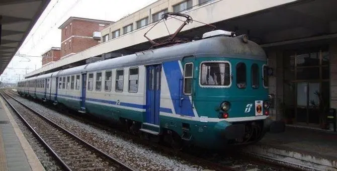 Guasto tecnico, treni in ritardo fino a 70 minuti sulla Paola-Rosarno