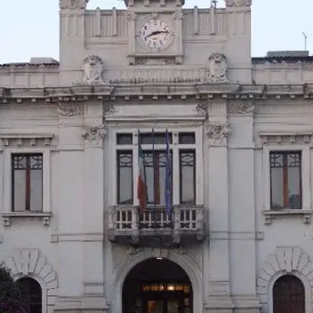 Comunali a Reggio, rebus sindaco per il centrodestra che rischia di spaccarsi