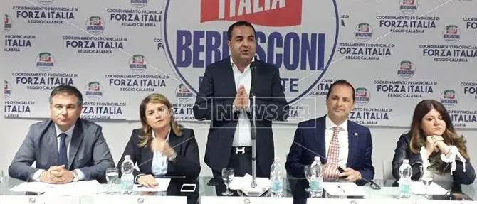 Fdi e Lega rispondono alle provocazioni di Occhiuto: salta l’interpartitica a Reggio