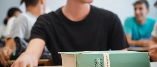 Notte prima degli esami, da domani al via la maturità con la prova di italiano