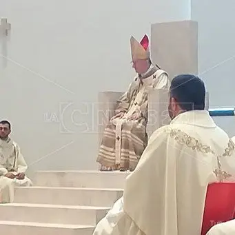 Il segretario di Stato Vaticano a Gioia Tauro: «Fate largo ai giovani»