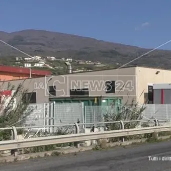 Fuscaldo, dissequestrato lo stabilimento Italbacolor. Salvi i posti di lavoro