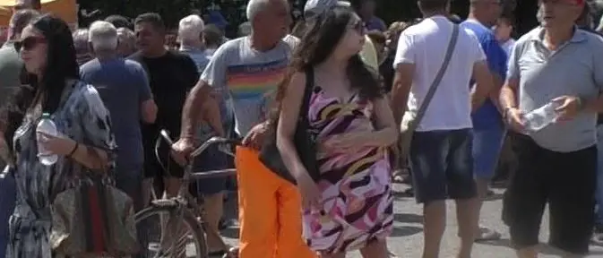 Gioia Tauro in piazza contro il depuratore gestito dalla Iam