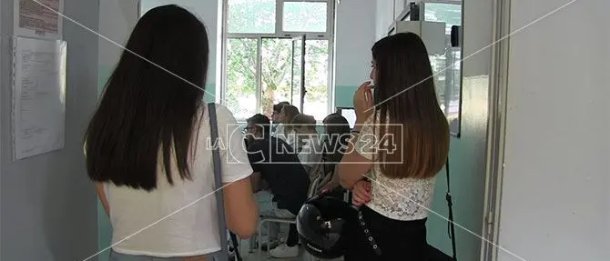 Maturità, la prova orale nel racconto dei ragazzi: «È andata. Ora al mare»