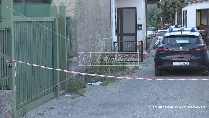 Sparatoria a Rende, in gravi condizioni il 47enne raggiunto da colpi di fucile