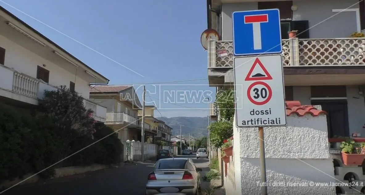 Corigliano-Rossano e la strada dove ognuno fa quello che vuole