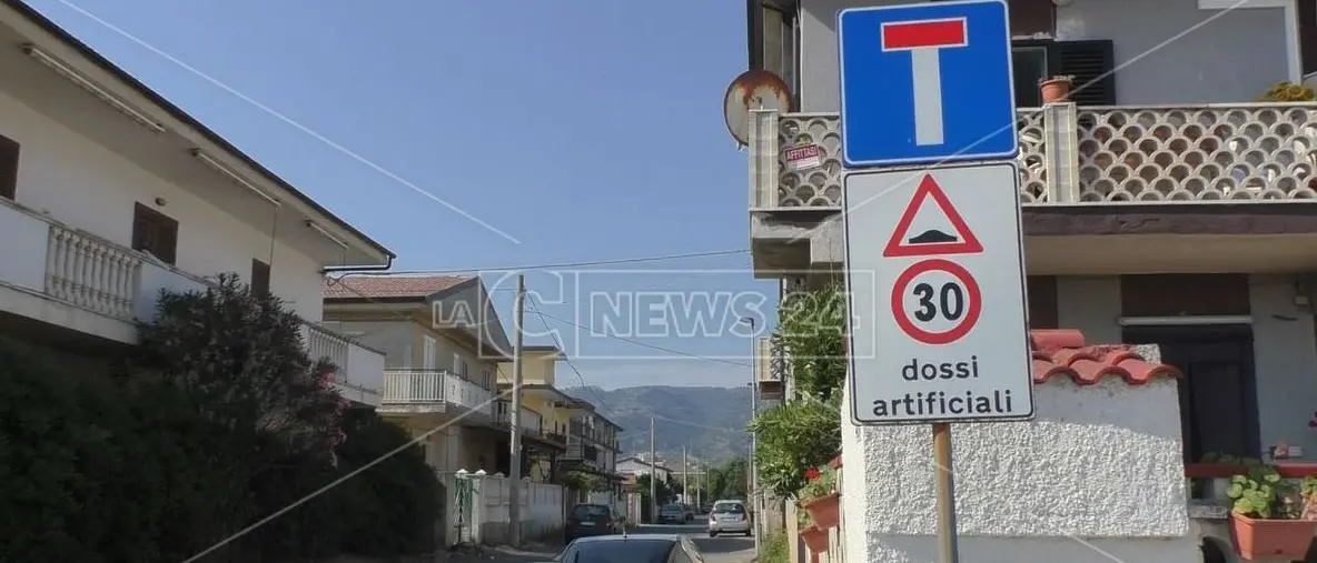 Corigliano-Rossano e la strada dove ognuno fa quello che vuole