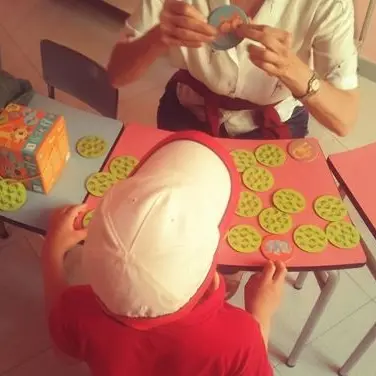 Vibo, ecco Mamaland: sportello d'aiuto per mamme e bimbi migranti