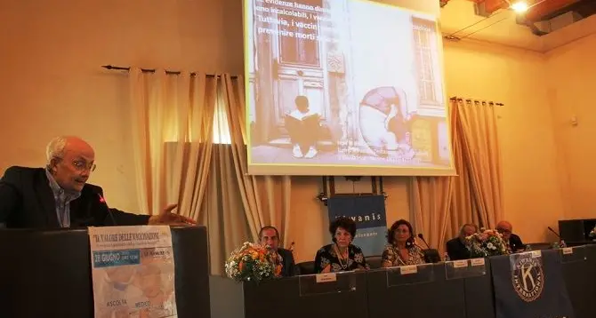 «I vaccini vittima del loro successo», a Corigliano-Rossano si riapre il dibattito