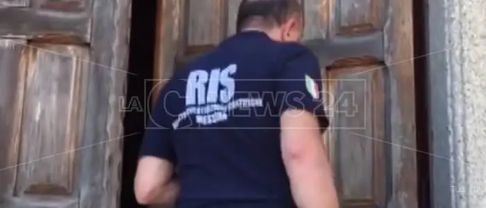 «In quella chiesa c’è il corpo di un bimbo murato»: a Placanica arrivano i Ris