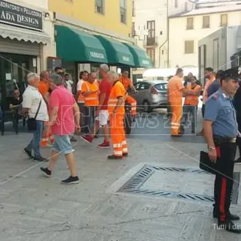 Caos stipendi a Cosenza, protestano anche le cooperative comunali