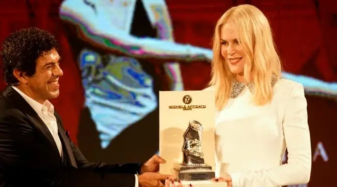 Nicole Kidman premiata a Taormina con l’opera dell’orafo calabrese Affidato