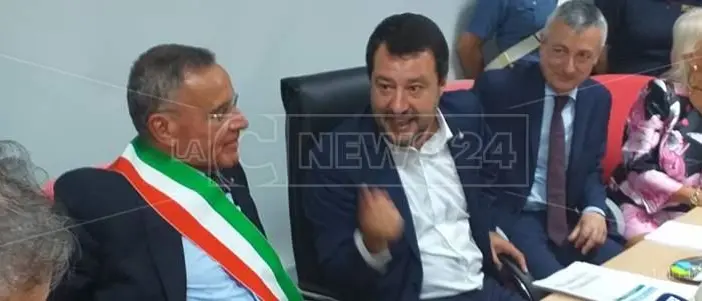 Salvini a Limbadi per la consegna dei beni confiscati: «Oggi vince la legalità»