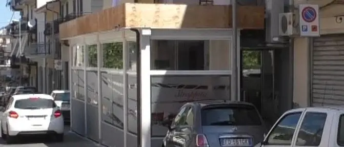 Palmi, scoppia la polemica politica sui gazebo di bar e ristoranti