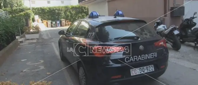 Far west a Guardia: incendiano auto per rapinare le poste