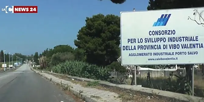 Zone industriali nel degrado e lavoratori senza stipendio. Corap a rischio liquidazione?