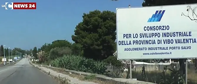 Zone industriali nel degrado e lavoratori senza stipendio. Corap a rischio liquidazione?