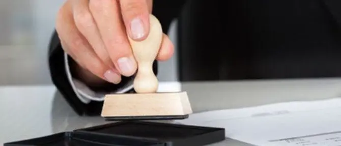 Quando papà lavora al Comune e fa “carte false” per farti vincere il bando