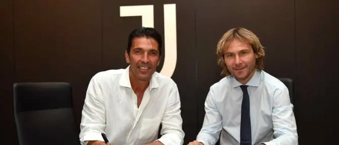 Ufficiale il ritorno di Buffon alla Juve: contratto di un anno