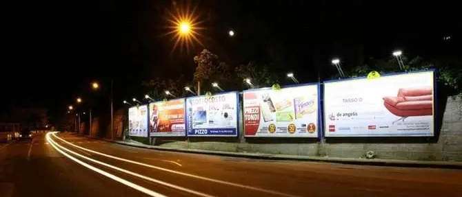 Cartelloni pubblicitari, il tribunale di Vibo deposita le motivazioni: «La materia non è reato»