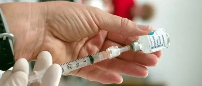 Vaccini obbligatori, il 10 luglio la scadenza per i certificati a scuola