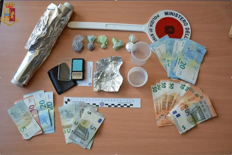 Spaccio di droga nel Vibonese, arrestata una famiglia