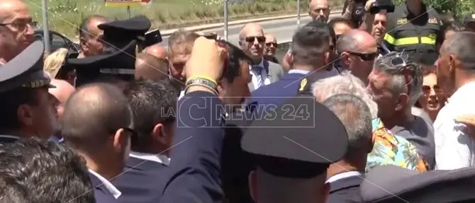 Fondazione Natuzza, se l'accreditamento di Anastasi avviene tra i selfie