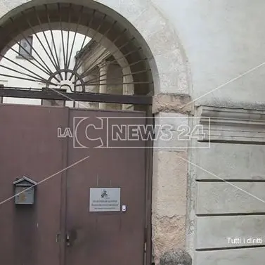 Cosenza, Palazzo Caselli Vaccaro in comodato gratuito. Danno erariale?