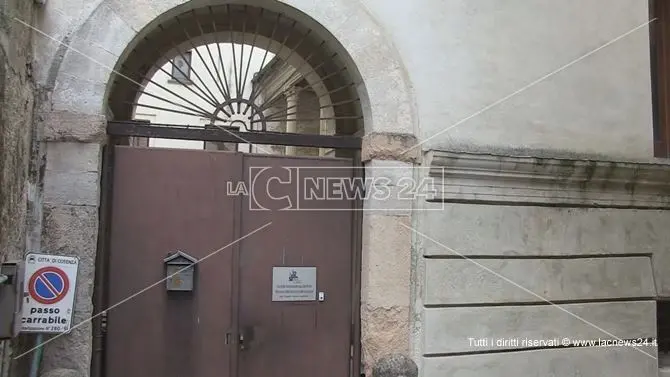 Cosenza, Palazzo Caselli Vaccaro in comodato gratuito. Danno erariale?