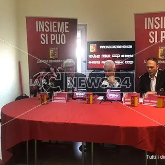 Il Catanzaro calcio presenta la nuova campagna abbonamenti