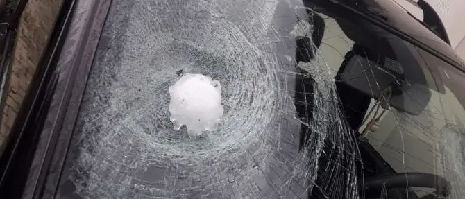 Violenta grandinata s'abbatte su Pescara, 20 persone finiscono in ospedale