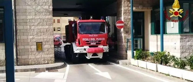 Inferno di fuoco in Sicilia, dalla Calabria partono i soccorsi