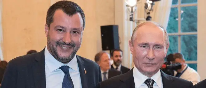 Il caso dei fondi russi alla Lega, Salvini: «Mai preso un rublo, un euro o un litro di vodka»