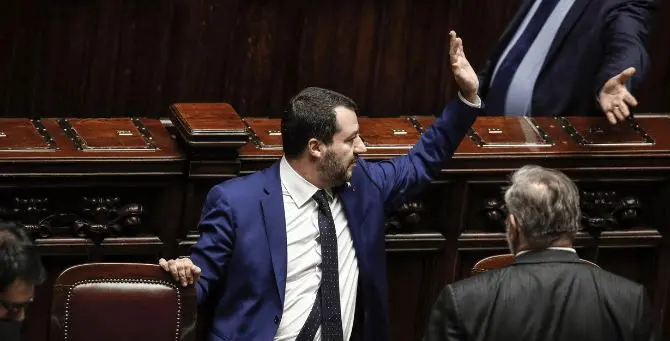 Decreto sicurezza bis, Salvini: «Cercano di bloccare gli emendamenti». E attacca Fico