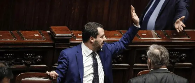 Decreto sicurezza bis, Salvini: «Cercano di bloccare gli emendamenti». E attacca Fico