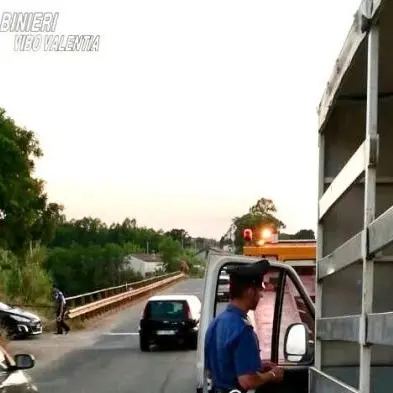 Ciclista travolto a Briatico, indagato l’autista del furgone