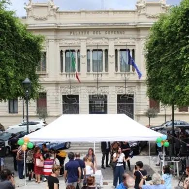 Il centro per malati terminali a rischio chiusura: proteste e petizioni in piazza