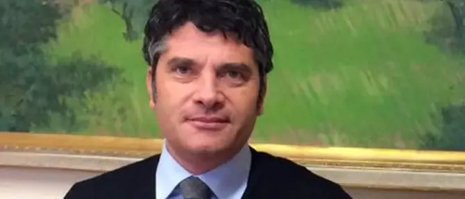 Informazioni riservate all'ex direttore dell'Asp, chiesto processo per poliziotto