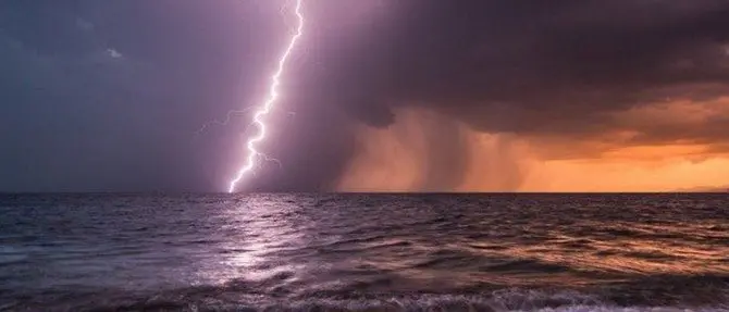 Maltempo, il sindaco di Crotone evacua un intero quartiere “abusivo”