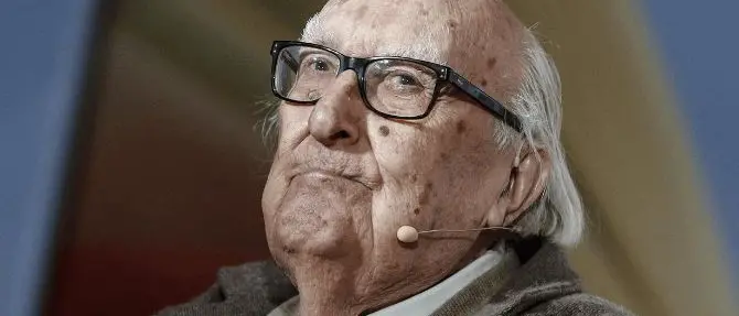 «Un comunista in meno»: i commenti di odio dopo la morte di Camilleri