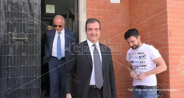 Comune di Cosenza, Occhiuto alla Corte dei Conti: «Siamo in dissesto dal 2011»