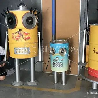 I robot dell'artista catanzarese Sirelli conquistano il cuore degli Emirati