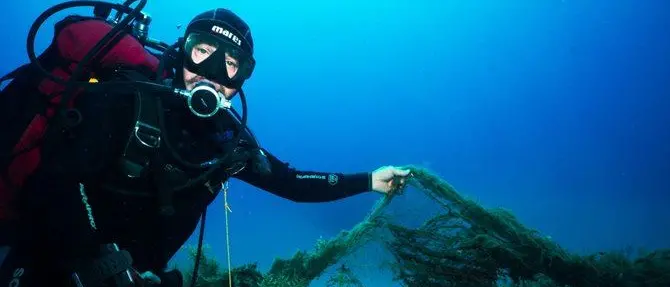 Sub in azione a Briatico per pulire i fondali di Capo Cozzo e Sant'Irene
