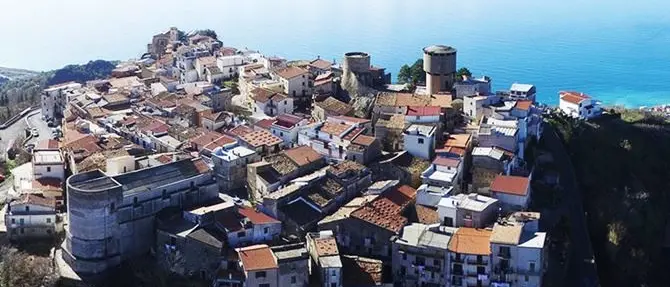 Proposta la fusione di cinque Comuni del Tirreno cosentino