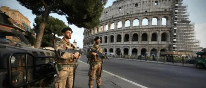 «Domani sarò in Paradiso»: allarme terrorismo, è caccia ad un siriano