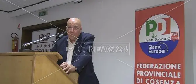 Regionali, Oliverio: «Il candidato devo essere io». Ma Oddati frena