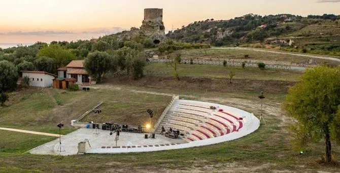 Teatro, yoga e stelle: a Ricadi la IV edizione della kermesse Avvistamenti