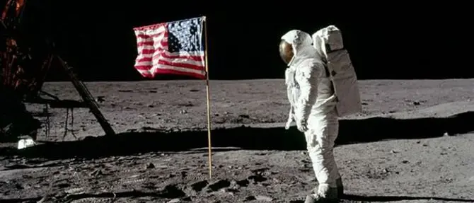 Anche un calabrese nella conquista della Luna 50 anni fa