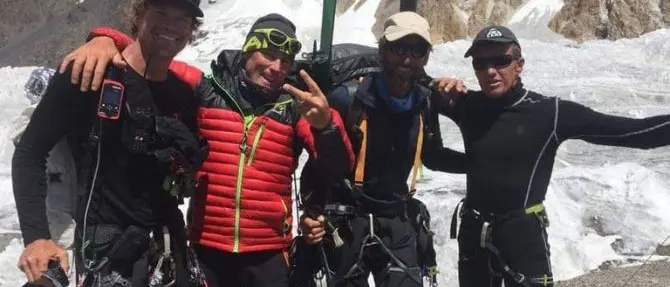 Salvato alpinista italiano precipitato sulle montagne in Pakistan